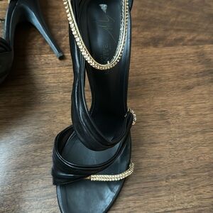 Use Balmain party sandals!